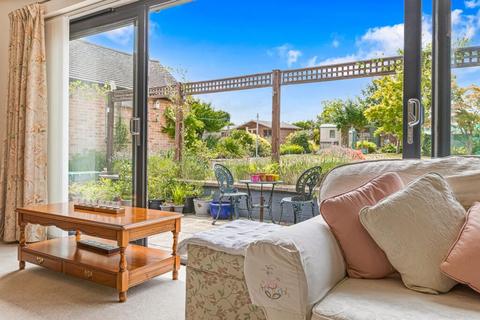 3 bedroom bungalow for sale, Manor Road Extension, Leicester LE2