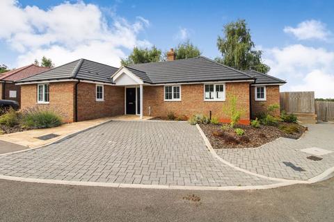 undefined, Lychfield Close, Northill SG18
