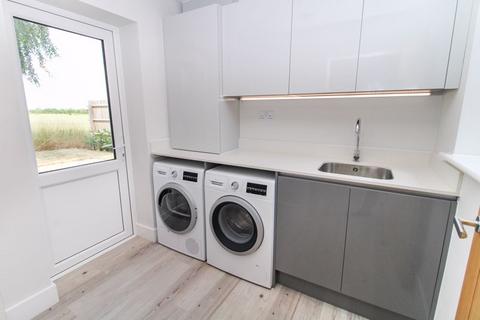 undefined, Lychfield Close, Northill SG18