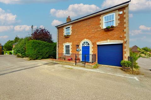 undefined, Chapel Square, Stewkley LU7