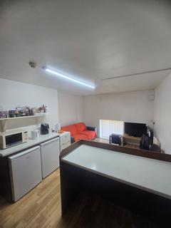 Studio to rent, Wright Street, Liverpool L5