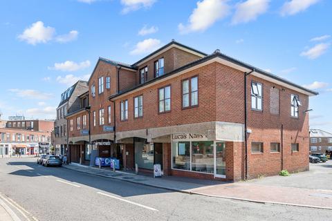 undefined, North Street, Leatherhead KT22