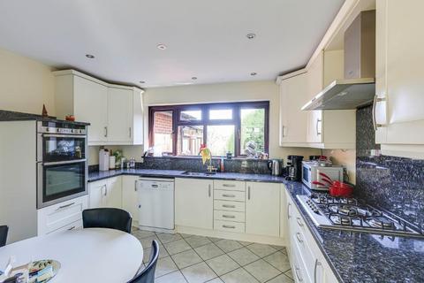 5 bedroom detached house for sale, Overhill, Warlingham, Surrey, CR6 9JR