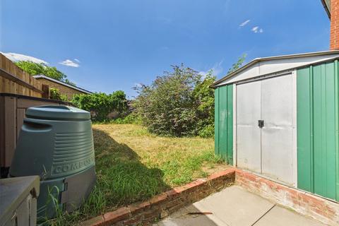 2 bedroom end of terrace house for sale, Goodwin Court, Stroud Road, Gloucester, Gloucestershire, GL1