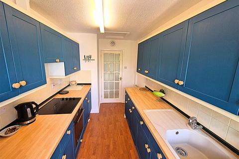 3 bedroom detached bungalow for sale, Bearcroft, Weobley, Herefordshire, HR4 8TD