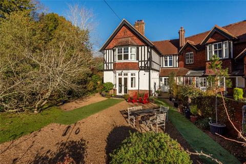 4 bedroom house for sale, The Street, Betchworth, Surrey, RH3