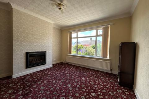 3 bedroom bungalow for sale, Uplands Avenue, Queensbury, Bradford, BD13