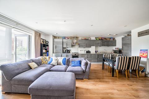 2 bedroom apartment for sale, Lily Close, Pinner, Middlesex