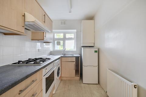 2 bedroom apartment for sale, Elm Park Road, Pinner, Middlesex