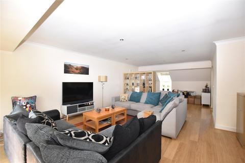 3 bedroom apartment for sale, Waters Walk, Apperley Bridge, Bradford, West Yorkshire