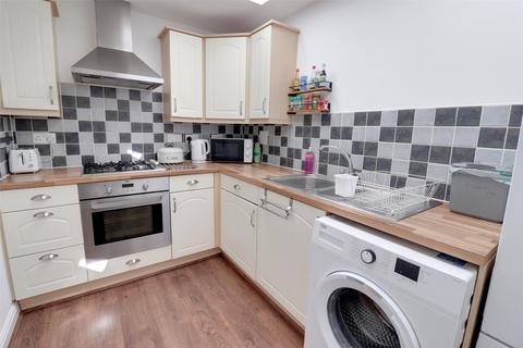 6 Campion Close, Launceston, PL15 9GG