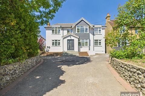 4 bedroom detached house for sale, Wokingham Road, Reading RG6
