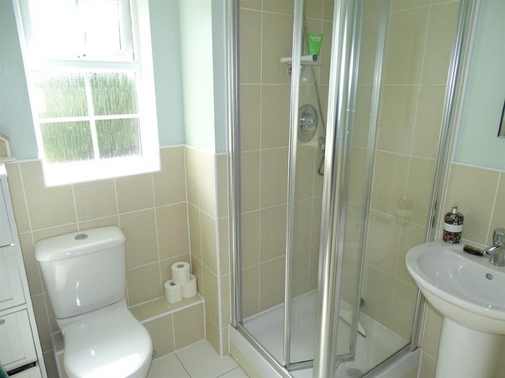 Ensuite to Master Bedroom