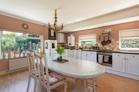 3 bedroom detached bungalow for sale, Borstal Hill, Whitstable