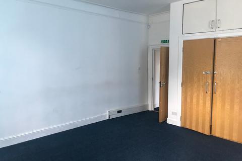 Pub to rent, 8 South Tay St Dundee DD1 1PA