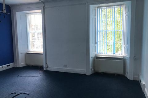 Pub to rent, 8 South Tay St Dundee DD1 1PA