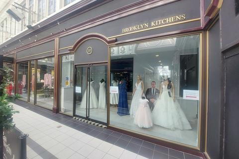 Retail property (high street) to rent, King St Stirling FK8 1AX