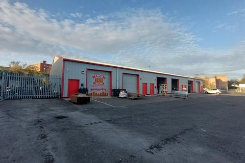 Industrial development to rent - 13 New Craigie Retail Park Dundee DD4 7FF