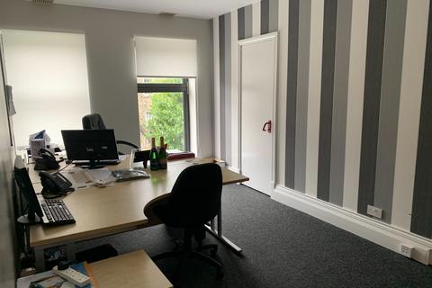 Office to rent, 18A-18b West Marketgait Dundee DD1 1QR