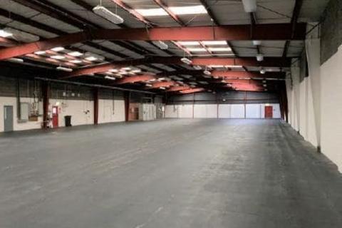 Warehouse to rent, 4 Borrowmeadow Rd Stirling FK7 7UW