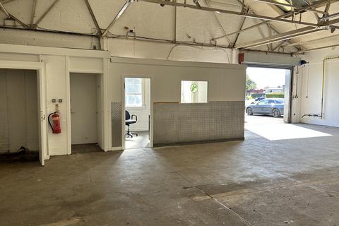 Warehouse to rent, Moorfield Kilmarnock KA2 0AG