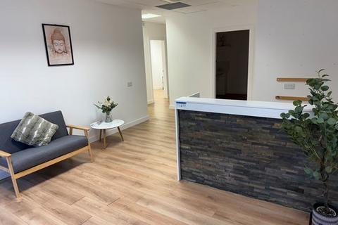 Retail property (high street) to rent, 37 Dumbarton Rd Stirling FK8 2LQ