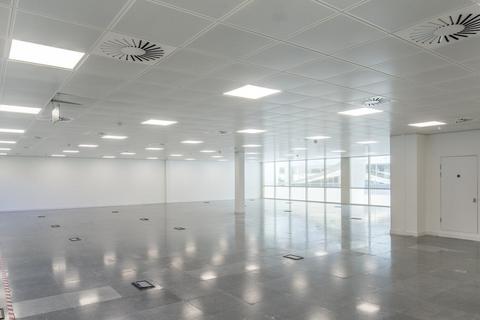 Office to rent, 17 Bartley Way Hook RG27 9XA