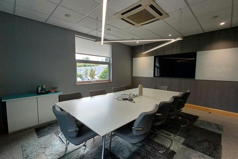 Office to rent, Balcombe Rd Crawley RH10 7NN
