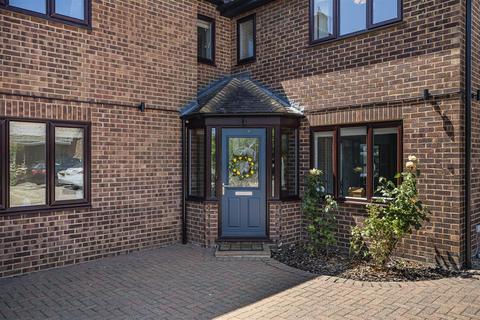 36 Ashmead Drive, Hardwick, Cambridge, CB23 7XT