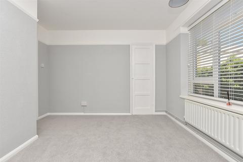 1 bedroom ground floor flat for sale, Perkins Avenue, Margate, Kent