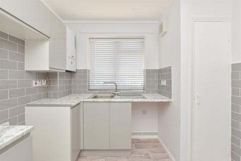 1 bedroom ground floor flat for sale, Perkins Avenue, Margate, Kent