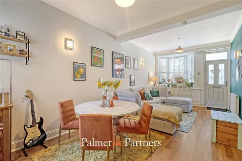 130 Upper Bridge Road, Chelmsford, CM2 0BA