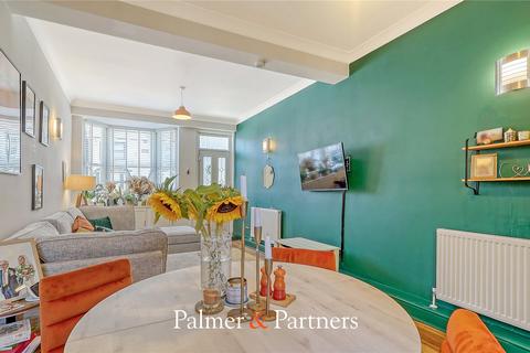 130 Upper Bridge Road, Chelmsford, CM2 0BA