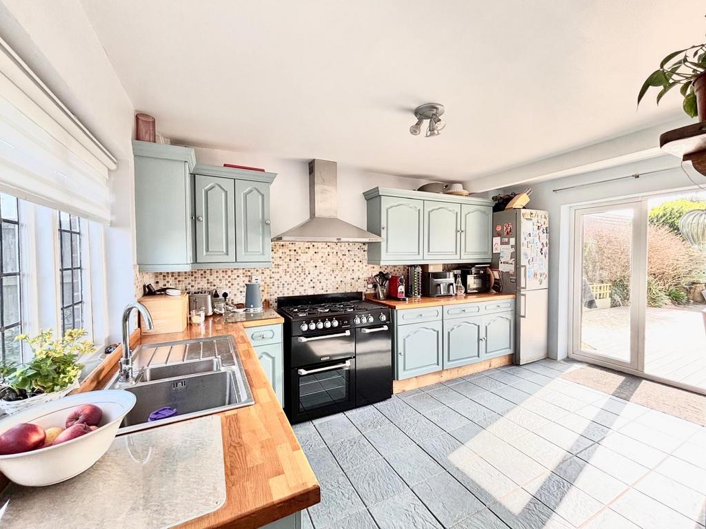 Kitchen/Breakfast Room