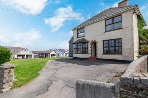 3 bedroom property with land for sale, 7 New Road