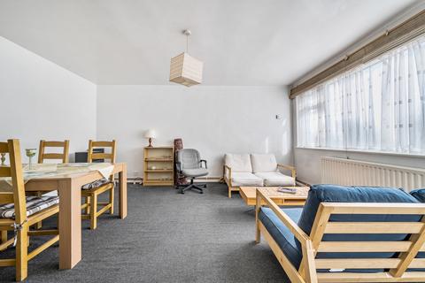 1, Royal Court Deer Park Close, Kingston Upon Thames, KT2 7TW