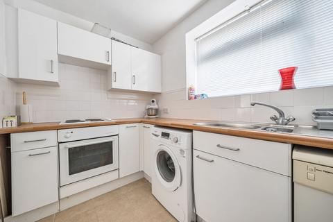 1, Royal Court Deer Park Close, Kingston Upon Thames, KT2 7TW