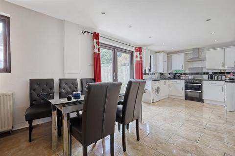 undefined, Queen Street, Warley, Brentwood