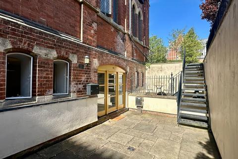 1 bedroom flat for sale, Frome Court, Bartestree, Hereford, HR1