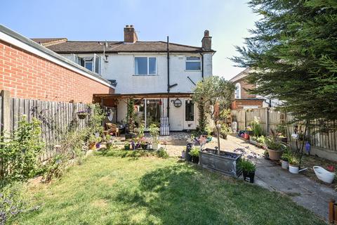 16 Radcliffe Road, Harrow, HA3 7QD
