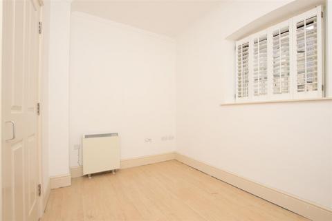 2 bedroom apartment to rent, Kempthorne Lane, Bath BA2