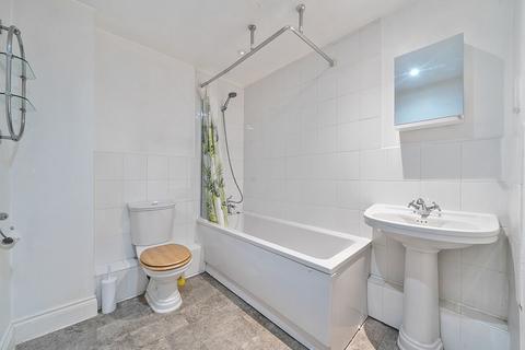 1 bedroom flat for sale, Hill Lane, Upper Shirley, Southampton, SO15
