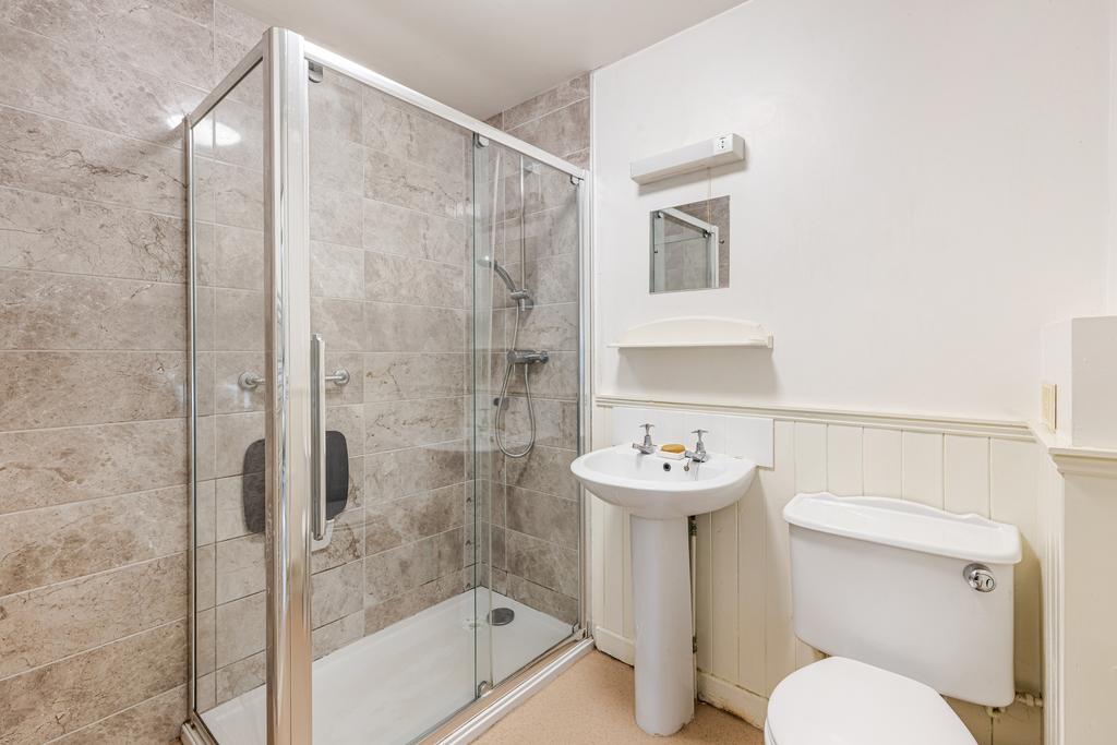 A12 - 5 Brookes Barn, rowsells lane - 250707