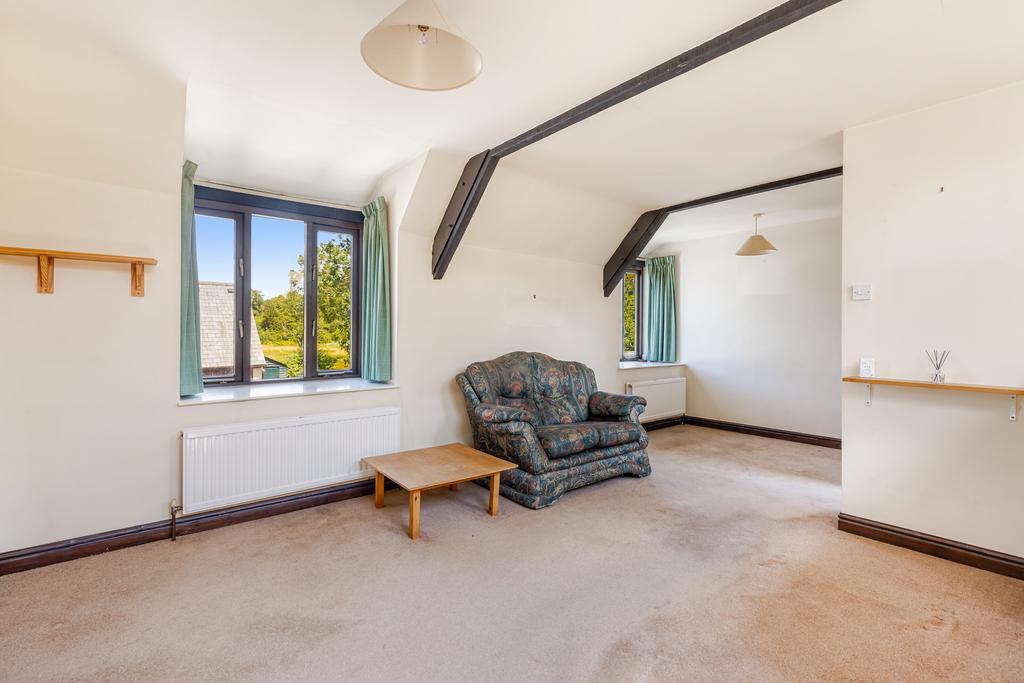 A04 - 5 Brookes Barn, rowsells lane - 250707