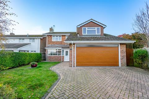 4 bedroom detached house for sale, Ashmore Close, Peacehaven