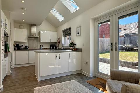 4 bedroom detached house for sale, Avocet Road, Holmer, Hereford, HR4