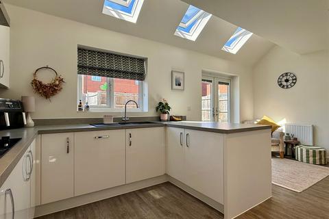 4 bedroom detached house for sale, Avocet Road, Holmer, Hereford, HR4