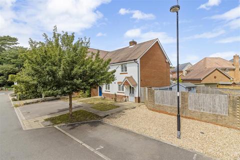 2 bedroom end of terrace house for sale, Buckle Gardens, Hellingly, Hailsham
