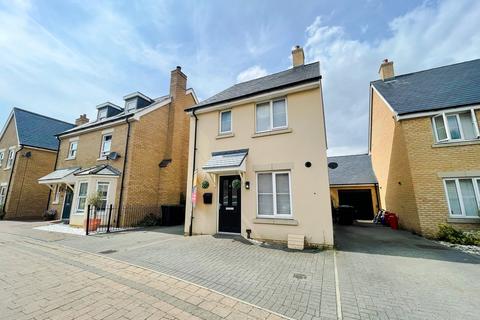 undefined, Finzi Grove, Biggleswade, SG18