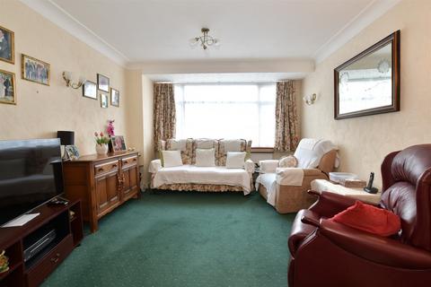 3 bedroom end of terrace house for sale, Saunton Road, Hornchurch, Essex